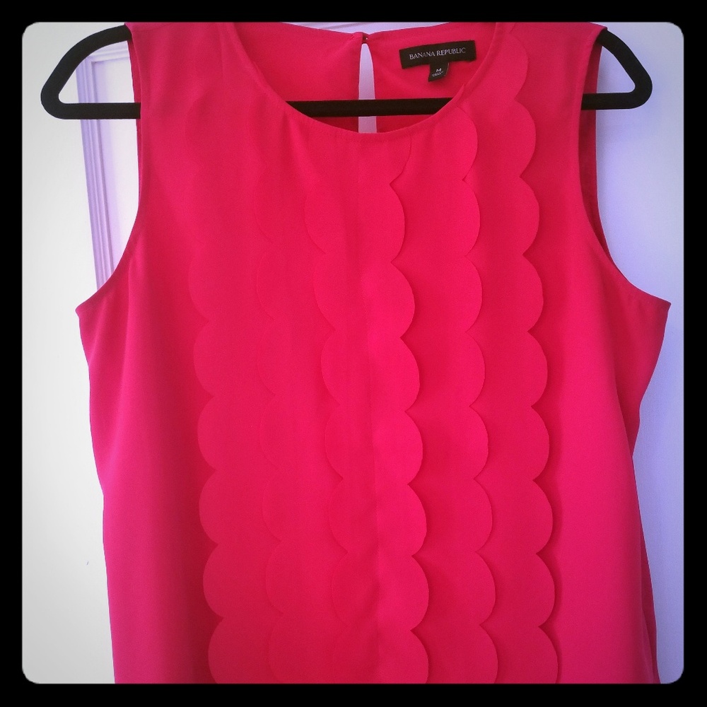 Banana Republic sleeveless blouse shell